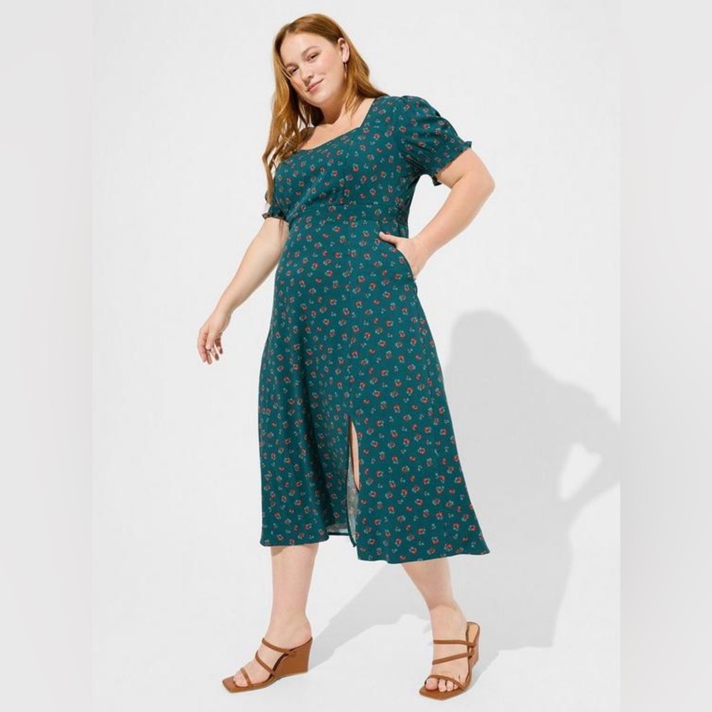 NWT Torrid Tea Length Stretch Challis Sweetheart A-line Dress, sz 4